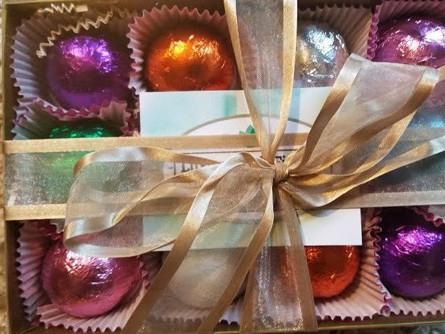 Bath bomb gift set with 12 handmade bath bombs