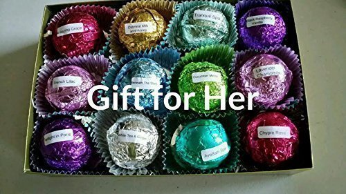 Bath bomb gift set with 12 handmade bath bombs, view 4