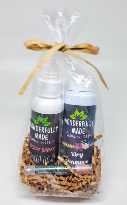 Spa gift box with body spray, dry shampoo and tinted lip balm, view 3